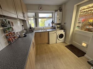 Kitchen- click for photo gallery